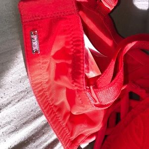 Victoria’s Secret Date Push Up 36DDD NWOT Fire Red